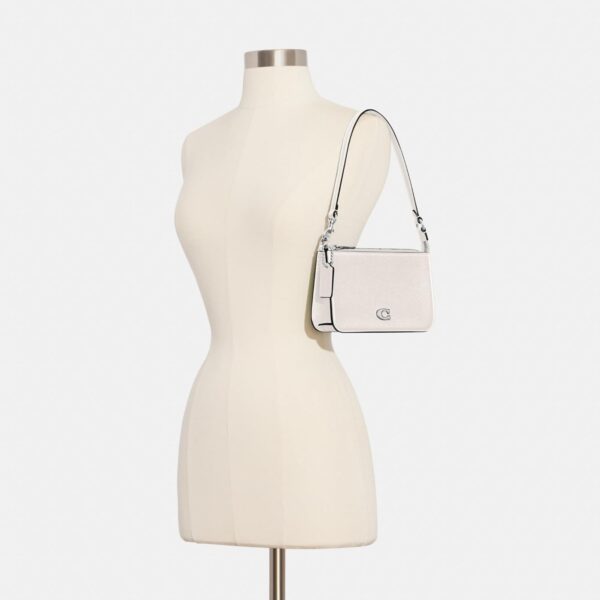 Borsa Coach pelle Cross Grain Chalk pochette donna-4